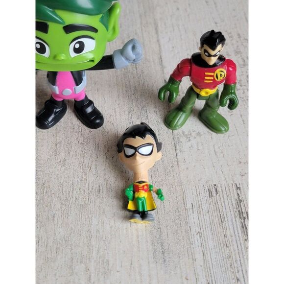 Teen Titans Beast Boy Robin action figure playset toy - Picture 5 of 7